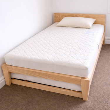 INNATURE Organic Latex Mattress for Teenagers - Medium - INNATURE